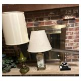 2 table lamps 1 desk lamp