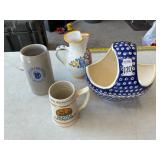 Ceramic pitchers and stiens