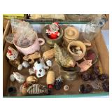 Ceramic figurines and wooden pieces