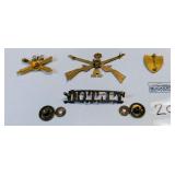 Infantry had device and Coastal Artillery insignia