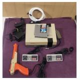 Nintendo Game Console w/ Super Mario & Duckhunt,