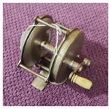 Vtg Climax 150yd Raised Pillar Reel