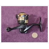 Shakespeare 2500 Ball Bearing Spin Cast Reel