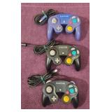 (3) Nintendo GameCube Controllers