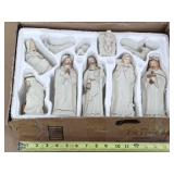 NATIVITY SCENE WHITE GOLD TRIMMED NATIVITY SCENE WHITE GOLD TRIMMED