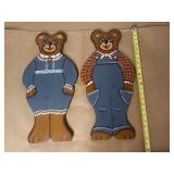 2 WOODEN BEAR CUT OUTS APPROX 22'TALL 2 WOODEN BEAR CUT OUTS APPROX 22'TALL