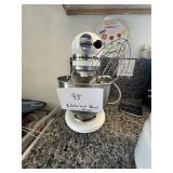 White KitchenAid Tilt Head Stand Mixer