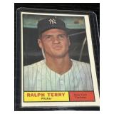 1961 Topps baseball card (#389) Ralph Terry