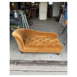 Tufted Velvet Fainting Sofa, 59ï¿½ x 27ï¿½ x 26ï¿½ tall