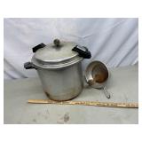 Vtg Mirro pressure cooker. Cone strainer unk cond
