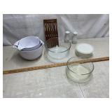 Mixing bowls, kitchen knives, salt & pepper shaker