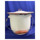 Enamelware chamber pot with lid. LLC  Red ring