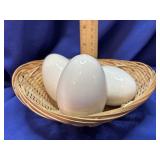 Three porcelain Eggs