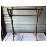 Small Wooden Quilt Stand