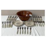 Wooden Serving Bowl/ Country Flatware