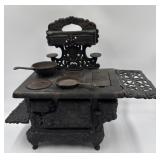 ANTIQUE "ROYAL" CAST IRON MINIATURE STOVE W/