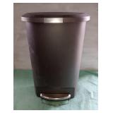 Simple human slim step trashcan
