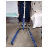 AC Delco 2 ton engine hoist