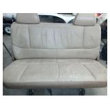 Vehicle second row seat
