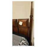 Queen Vintage Wood Headboard & Hollywood Frame