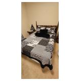 Black & White Queen Bed Linens & Curtains