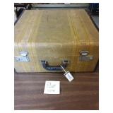 Vtg Suitcase (locked)