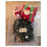 Christmas Decor Lot (b) Christmas Lights & Misc
