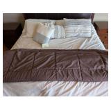 Lot of King-Sized Bed Linens