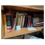 Cookbooks & Recipe Boxes