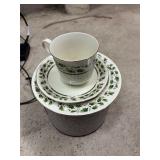 Holly Holiday Plated Saucer Sets
