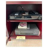 Disc Changer, VHS Player