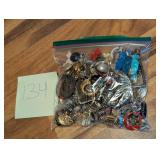Lot of costume/vintage jewelry