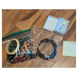 Lot of costume/vintage jewelry