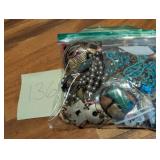 Lot of costume/vintage jewelry