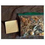 Lot of costume/vintage jewelry