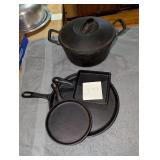 Cast iron, kitchenware, griddles and pot