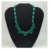 Deco Style Emerald Color Bakelite Lucite Necklace