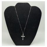 14K Gold Cross Pendant Necklace 2.6 gram