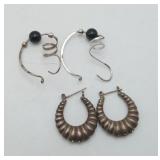 Sterling Silver Ribbed Hoop Earrings & Onyx Wire