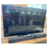 Insignia Flat Screen TV 46' & Sound Bar
