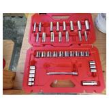 Craftsman 40pc Socket Rachet Set in Case SAE MM