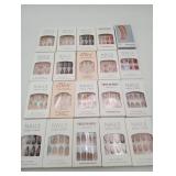 NIB 20 Full Sets Of Assorted Press on Nails