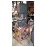 Craftsman 12' Band Saw On Stand XTRA Bladed