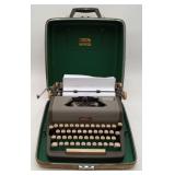 1950's Royal Aristocrat Portable Typewriter WORKS