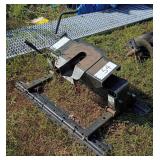 Reese Sliding 5th Wheel Truck Trailer Hitch