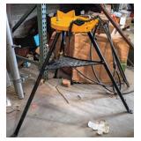 Pipe Chain Vise Tripod Stand