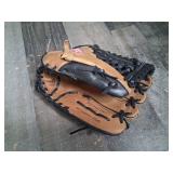 Rawlings 11.75' Full Grain Leather Baseball Glove