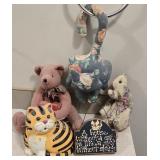 LOT OF COLLECTIBLE SHELF DECOR ITEMS