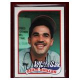OZZIE GUILLEN 89 TOPPS AUTOGRAPHED CARD