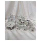 Porcelain Dish Set